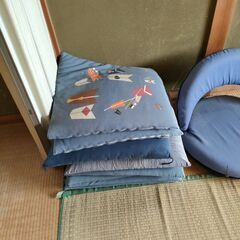 座布団多数　11月15日土曜日10時から16時の画像