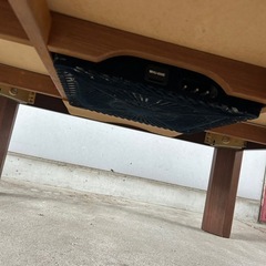 ダイニングテーブル(ダークブラウン)の画像