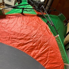 キャンプ・テント用テントの画像