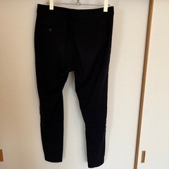 アーバンリサーチＬサイズ黒ズボンの画像