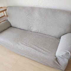 3人用ソファ＆スツール☆カバーをつけての2ヶ月半の使用で美品です☆色 : ライトグレー スツール/オットマンの画像