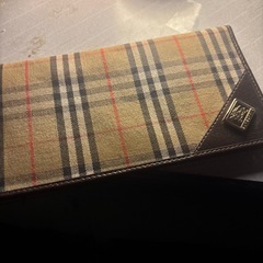バーバーリー財布
の画像
