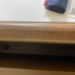 天板に凹み　デスクの画像