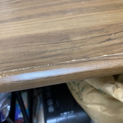 天板に凹み　デスクの画像