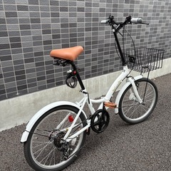 ほぼ新品  ギア付き折りたたみ自転車の画像