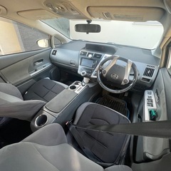 プリウスa 早い者勝ちの画像