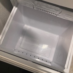 Hisense 2018年製 冷蔵庫 HR-D1302の画像