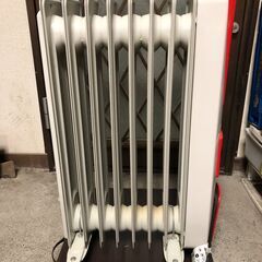 配送可　空気を汚さない暖房器具　デロンギ　アリエテ　DeLonghi　ARIETE　オイルヒーター【3～8畳用】タイマー機能付き　A230812T-R　動作確認済み　中古美品の画像