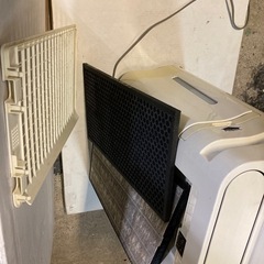 シャ-プ　加湿空気清浄機　KC-D70-W 2014年製の画像