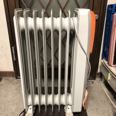 ＊＊＊11月15日お取引予定＊＊＊　デロンギ　DeLonghi オイルラジエターヒーター【3～8畳用】ON/OFFタイマー機能付き　H770812EFSN-OR　動作確認済み　中古美品の画像