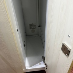 8人用ロッカー 鍵あり 裏側凹みありありの画像