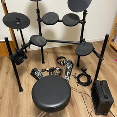 電子ドラムセットの画像