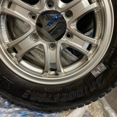 キャラバンアルミホイルスタッドレスタイヤの画像