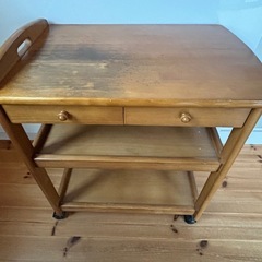 キッチンワゴンの画像