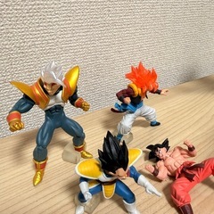ドラゴンボール フィギュア 
4体の画像