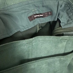 ROSE BUD（ローズバッド）スエード調ベルト付きスカートの画像