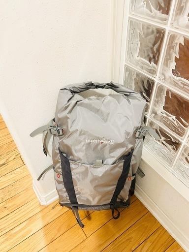 モンベル Kitra Pack 35 シルバー 美品 mont-bell