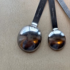 ステンレススチール製の計量スプーン3本セット、リング付きの画像