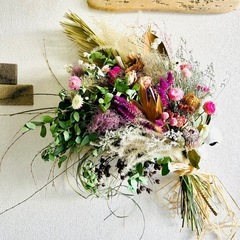 枝垂れを楽しむスワッグ　ブーケ　ドライフラワー　素材　材料の画像