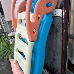 滑り台の画像