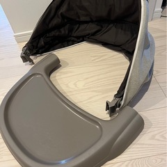 combi コンビ ネムリラ 電動 ベビーチェア の画像