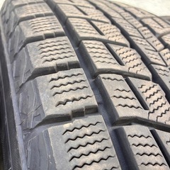 225/65/17 スタッドレスバリ目の画像