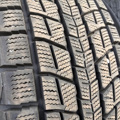 225/65/17 スタッドレスバリ目の画像
