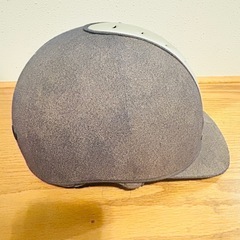 GPA グレー スエード調 乗馬ヘルメット(キャップ) 55cm カバー付きの画像