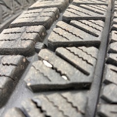225/65/17  スタッドレスブリヂストンの画像