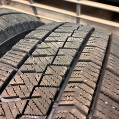 185/60/15 スタッドレスブリヂストンの画像