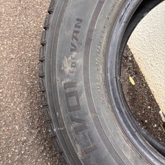 訳あり　195/80/15スタッドレス　ハイエースの画像
