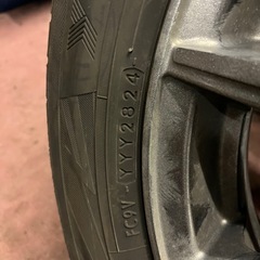 スタッドレスタイヤ　165/60r14 軽自動車の画像