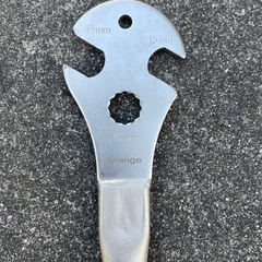 無印良品　子供用自転車スタンド　16  grungeペダルレンチ　の画像