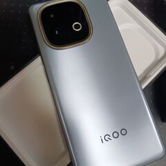 11/11正午まで 極美品 Dimensity 9400+搭載 vivo iQOO Z10 Turbo+ Dimensity 9400+ 12+12gb 256gb 8000mAhの画像