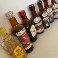 ミニチュア瓶　洋酒セットの画像