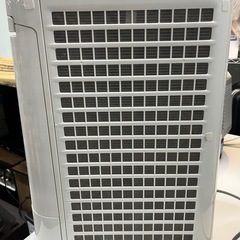 【2019年製】シャープ KC-M401-W 加湿空気清浄機の画像