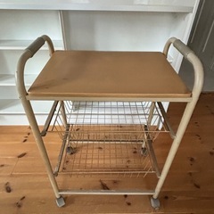 キッチンワゴンの画像