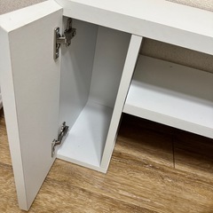 伸縮　テレビボードの画像