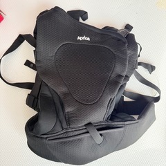 未使用に近くキレイです⚠️アップリカ抱っこ紐 コアラ⚠️𝗔𝗽𝗿𝗶𝗰𝗮 メッシュプラス抱っこ紐 4WAY アップリカ　ブラックの画像