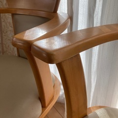 取引決定　回転ダイニングチェア　２脚の画像