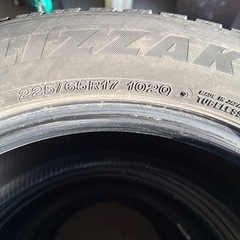 225/65R17 ブリヂストン DM-V2 スタッドレス中古の画像