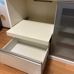 食器棚(レンジ台)の画像