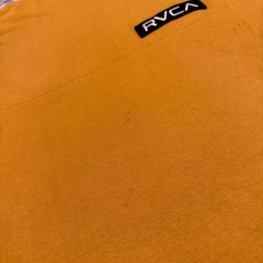 RVCA »»» 半袖Tシャツ Msize カラシ色の画像