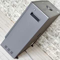 ダイキン「ハイブリッドセラムヒート」遠赤外線暖房機 WRH134ASの画像