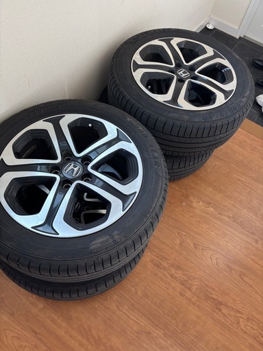 ヴェゼル　純正　17インチ