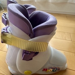 子供　スキー靴の画像