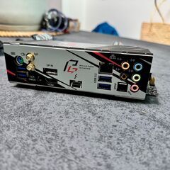 ASRock B550 Phantom Gaming-ITX/ax マザーボード (Mini-ITX, AM4, Wi-Fi 6, Thunderbolt対応)の画像