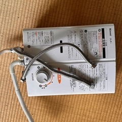 Rinnai ガス小型湯沸かし器 プロパンガス用 ホワイト RUS-V51XTの画像