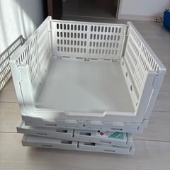 《決定》ダイソークローゼット収納ケース4個 の画像