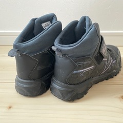 美品　キッズ　23.0cm スキルシューター　冬靴の画像